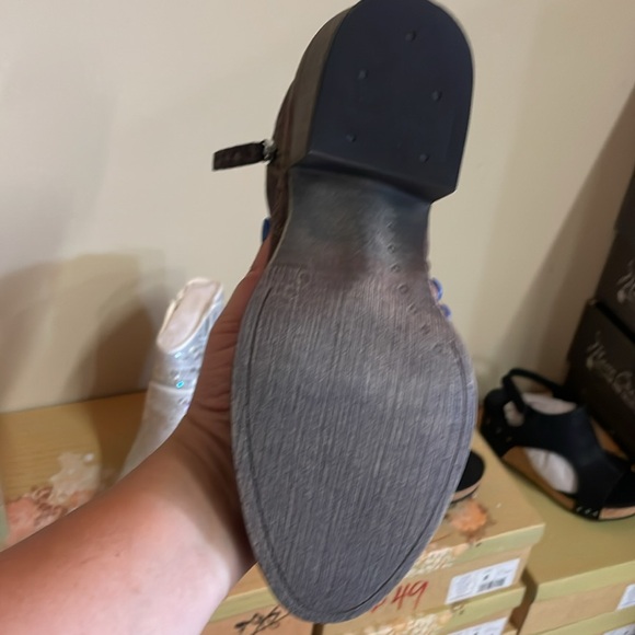 Brown leopard suede booties - Picture 4 of 5